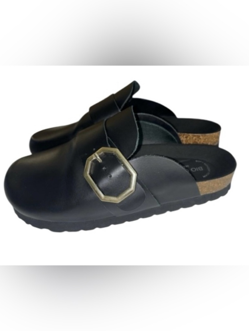 NWOT Bio Green women’s 40 soft memory foam leather slip on black clogs